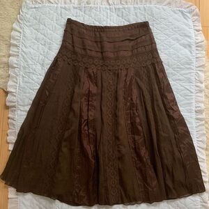 Bandolino Brown Eyelet Lace & Satin Panel Prairie Style Midi Skirt Size 10
